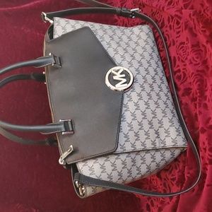 Michael Kors lg Hudson logo bag
